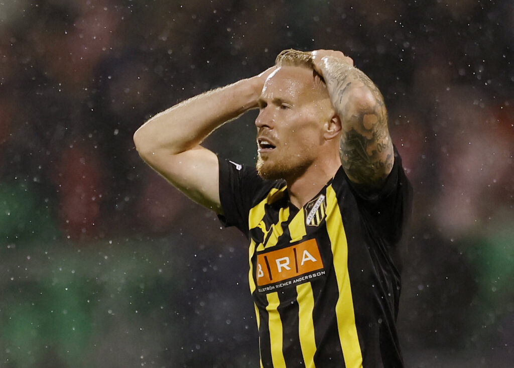 Rygaard tager sig til hovedet