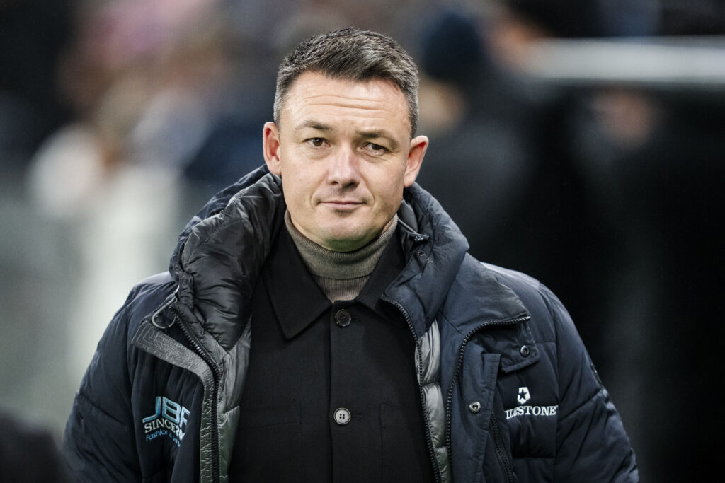 Thomas Nørgaard skuler.