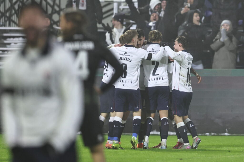 AGF-spillerne jubler.