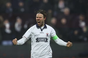 Patrick Mortensen jubler efter en AGF-scoring