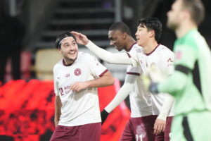 Aral Simsir jubler med FCM efter et mål