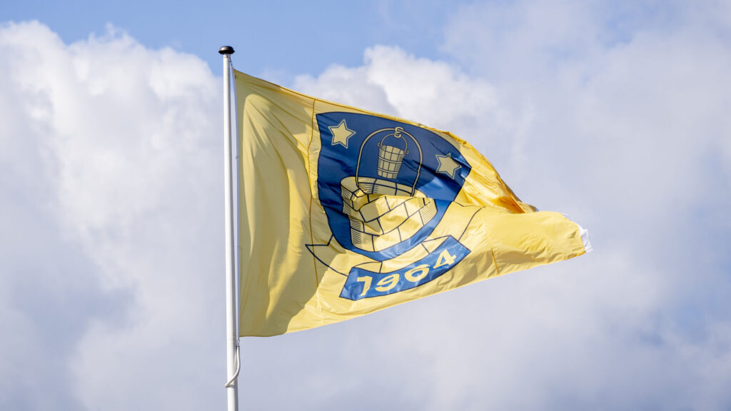 Brøndby-flag som Felix Horn Myhre kunne have stået under, hvis han var skiftet til klubben