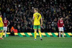 Pelle Mattsson i kamp for Norwich City