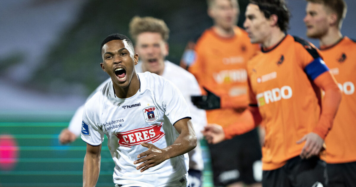 Links runder stor milepæl: Fremhæver tidligere AGF-stjerner Foto: Henning Bagger/Ritzau Scanpix