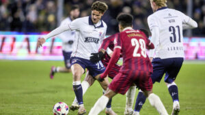 Rasmus Carstensen i aktion for AGF mod FC Midtjylland.