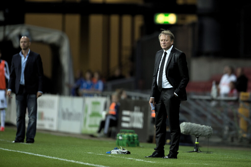 Ariel Jacobs på sidelinjen for FCK.