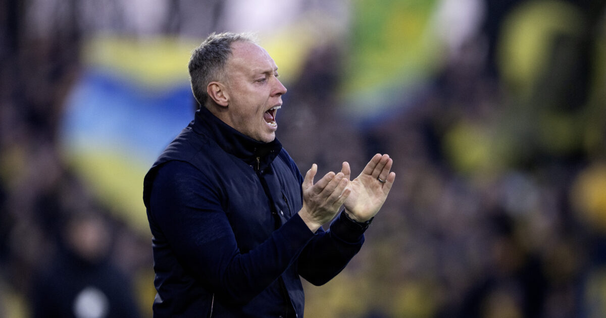 Brøndby takker AGF efter ubehagelig sag Brøndby-træner Steve Cooper under kampen mod AGF. Foto: Bo Amstrup/Ritzau Scanpix