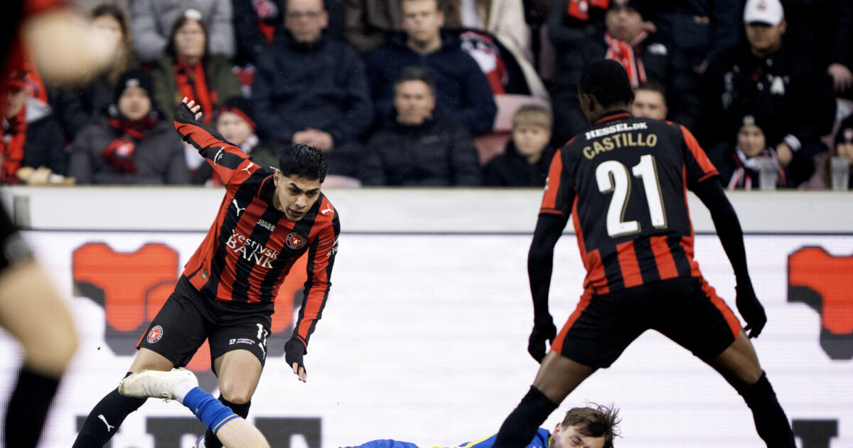 Brøndby-spillere i ‘clinch’ med FCM-stjerne: Han er fantastisk Foto: Bo Amstrup/Ritzau Scanpix