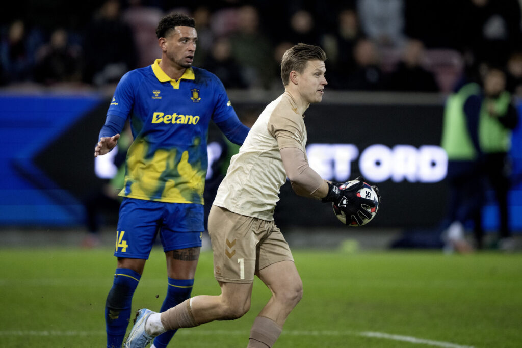 Pentz og Godfey under kamp