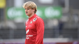 Nicklas Strunck varmer op for Bryne FK