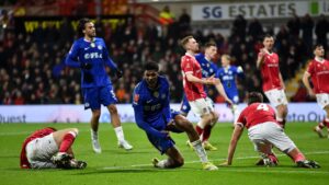 Josh Acheampong jubler efter scoring mod Wrexham