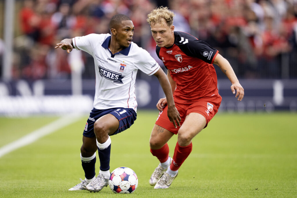 AGF's Gift Links i aktion mod Fredericia i Superligaen.