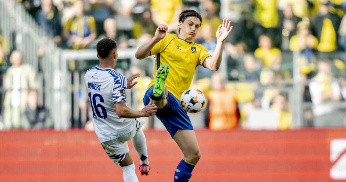 FCK-fiasko: Nu er Brøndby alene tilbage FC Københavns Robert Silva og Brøndby IFs Rasmus Lauritsen under 3F Superliga-kampen i mesterskabsspillet mellem Brøndby IF og FC København på Brøndby Stadion, søndag den 4. maj 2025.