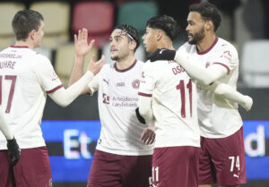 FC Midtjyllands spillere jubler efter en scoring.