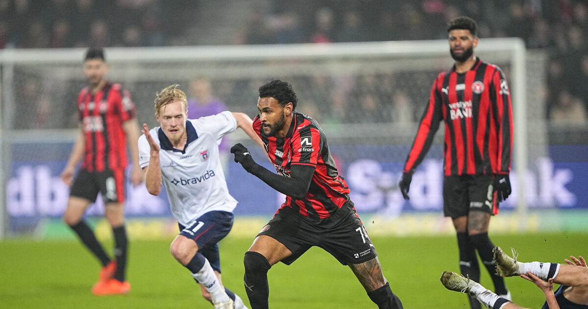 Efter trøjebommert: AGF efterlod gave i FCM-omklædningsrum Foto: Bo Amstrup/Ritzau Scanpix