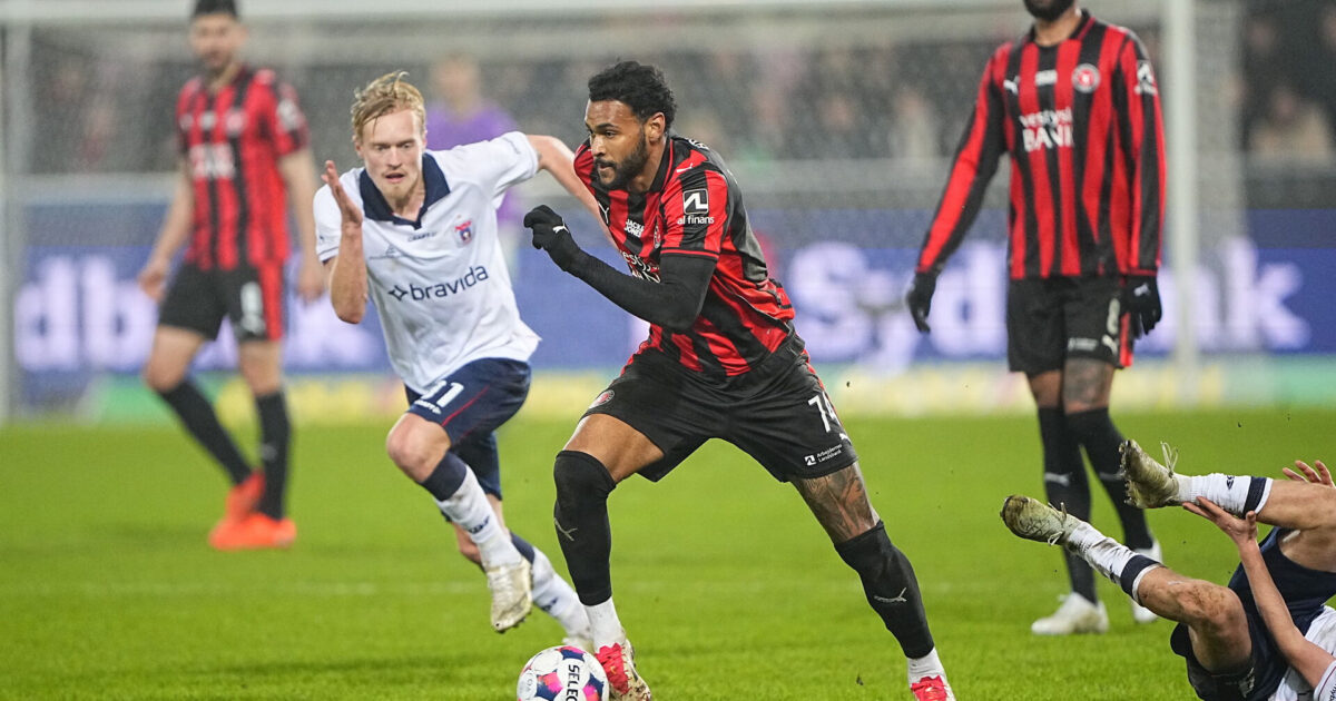 Se målene: FC Midtjylland er finaleklar Oddset Pokalen semifinalekampen mellem FC Midtjylland og AGF på MCH Arena i Herning søndag den 8. marts 2026.