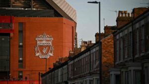 Anfield i solskin