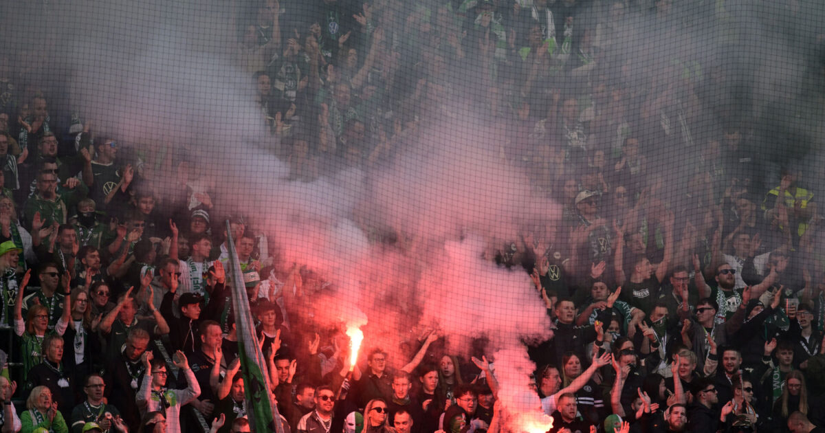 Se protesterne: Wolfsburgs fans er utilfredse Foto: Ritzau Scanpix/REUTERS