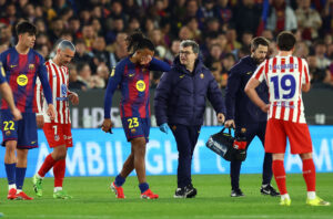 Jules Koundé går fra banen.