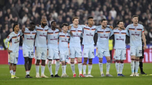 Brentford-mandskabet sammen