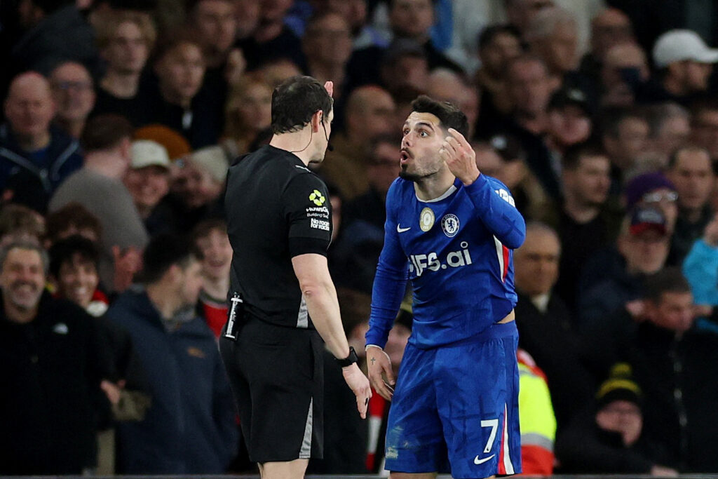 Pedro Neto er frustreret.