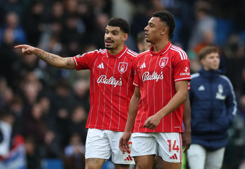 Dan Ndoye under en kamp mod Brighton.