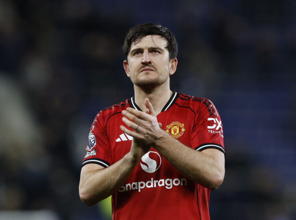 Harry Maguire klapper ud til fansene