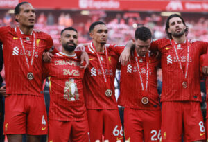 van Dijk, Salah, Trent, Robertson, Szoboszlai Liverpool