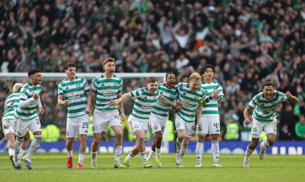 Celtics spillere jubler.