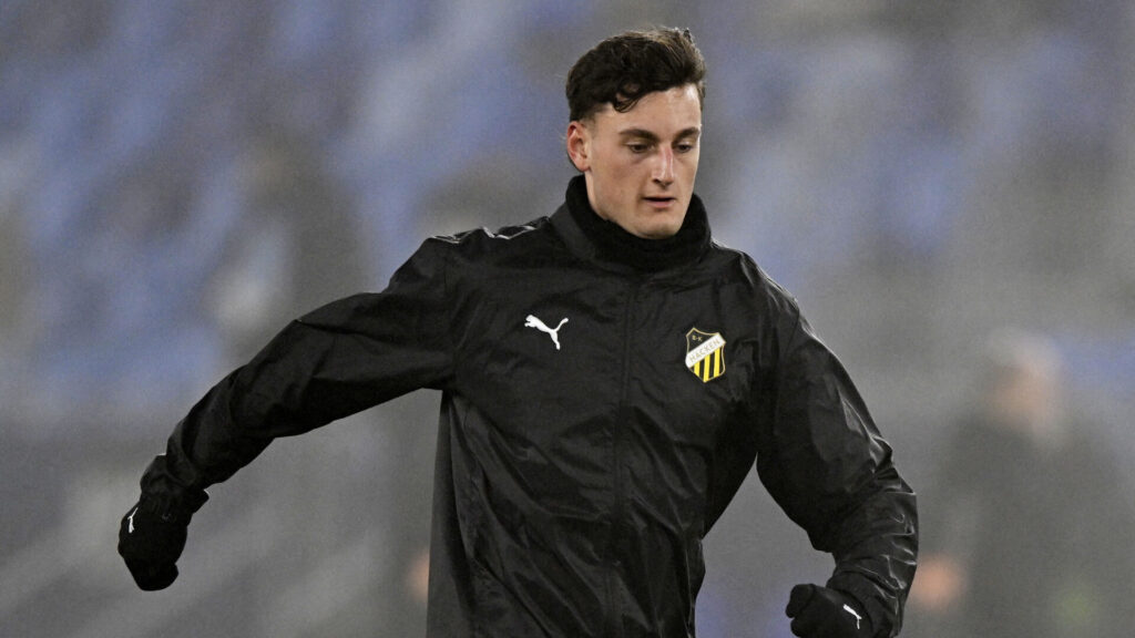 Silas Andersen varmer op for BK Häcken