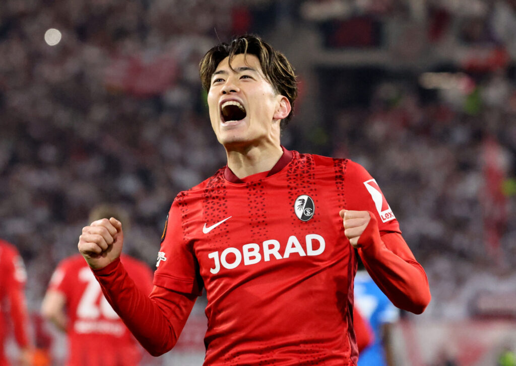 Suzuki jubler efter scoring mod Genk