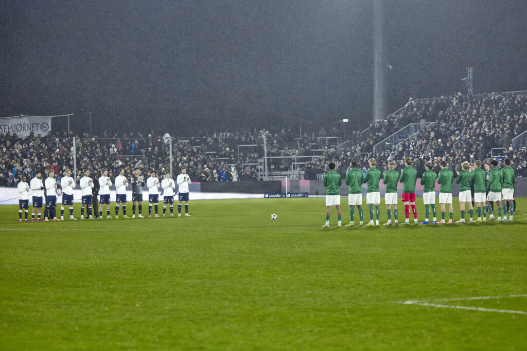 Kort før kampen mellem AGF og Viborg FF på Ceres Park Vejlby.