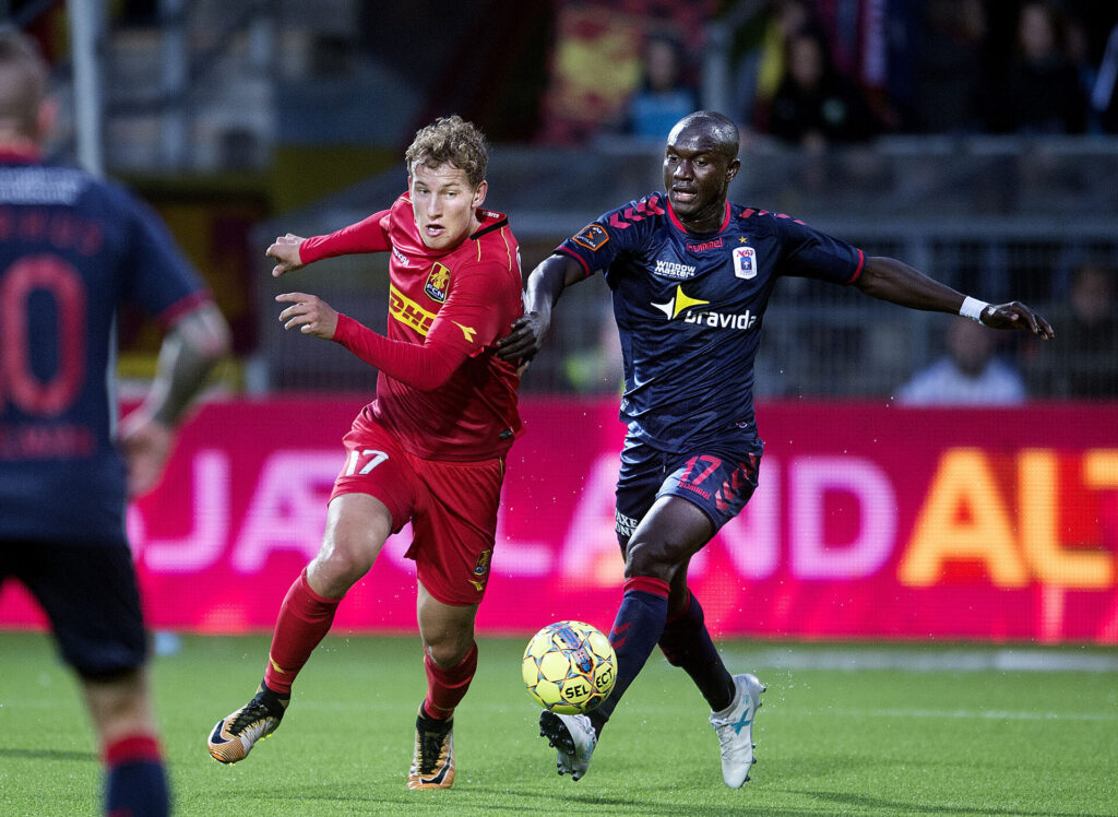 Andreas Skovgaard i kamp for FC Nordsjælland mod AGF.