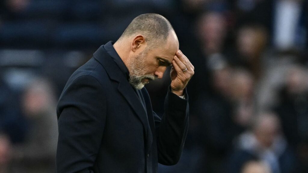 Igor Tudor tager sig til hovedet