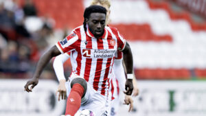 Jubril Adedjedi i aktion for AaB.