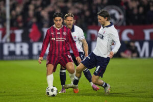 Aral Simsir i kamp mod AGF.