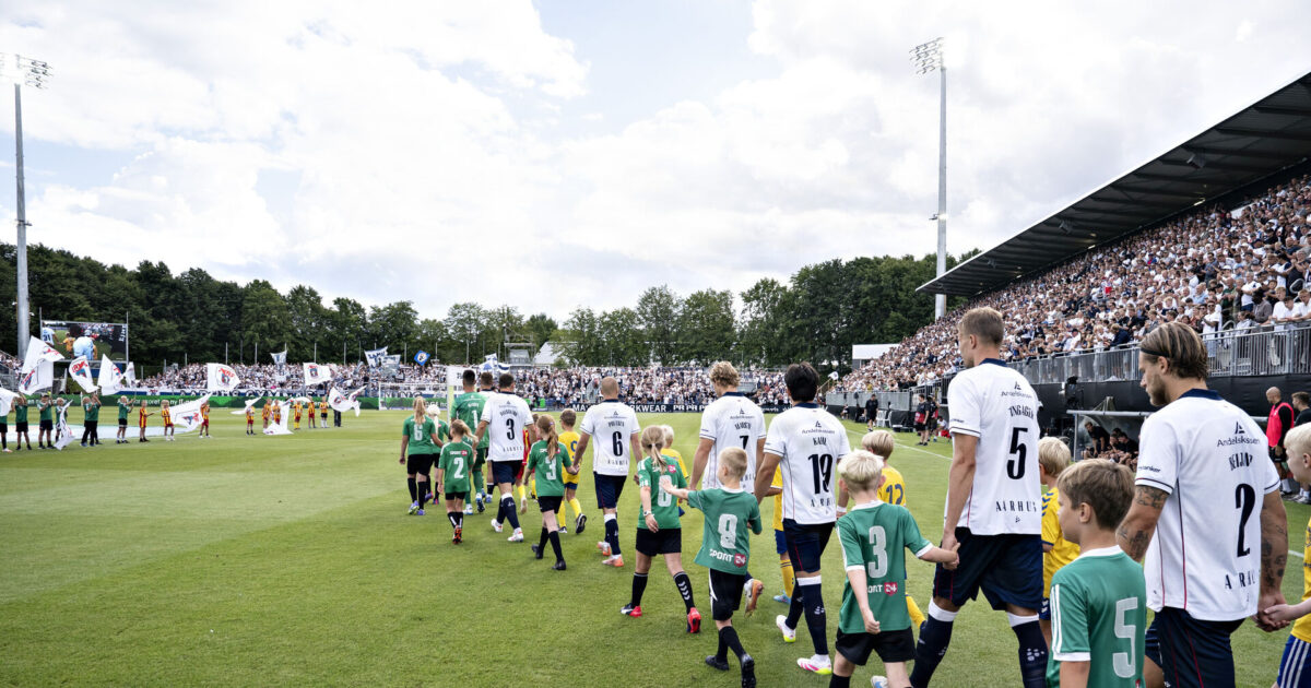 Bifalder FCM og AGF for håndtering af racismesag: Skal behandles med største alvor Foto: Henning Bagger/Ritzau Scanpix