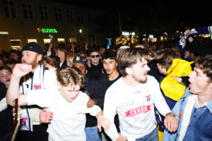 AGF-fans i gaden.