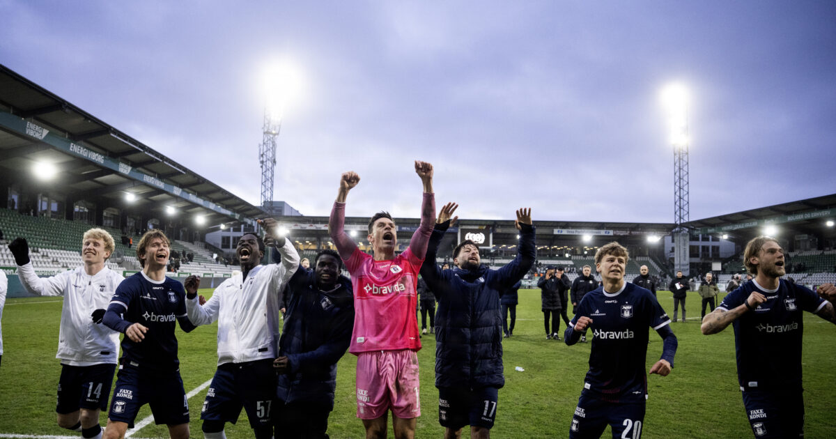 Tjek champagne-prisen: Ligner AGF-guldfest mod FCM Foto: Bo Amstrup/Ritzau Scanpix