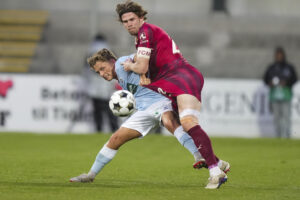 Mads Bech i en duel mod Sønderjyske