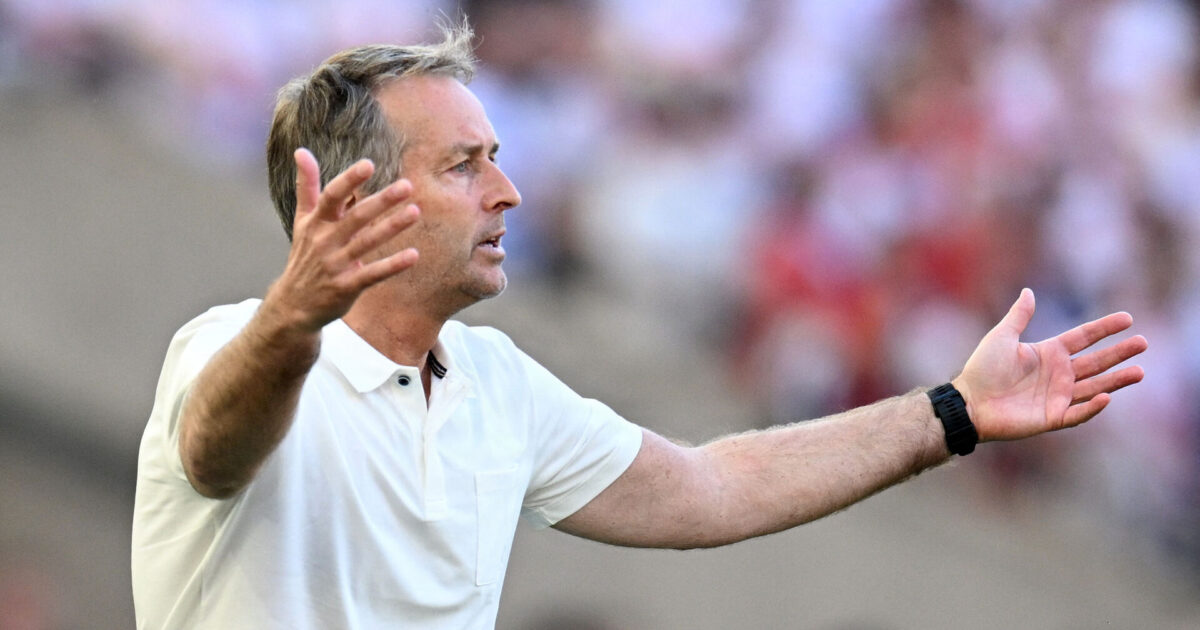 LIVE: Kasper Hjulmand forholder sig til fyringsrygter Foto: Photo by THOMAS KIENZLE 