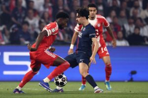Alphonso Davies mod PSG.