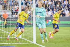 William Sonne-Schmidt i kamp for brøndby.