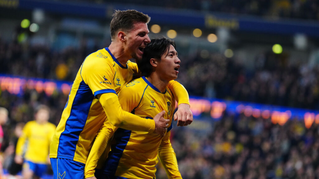 Brøndby-spillere fejrer scoring