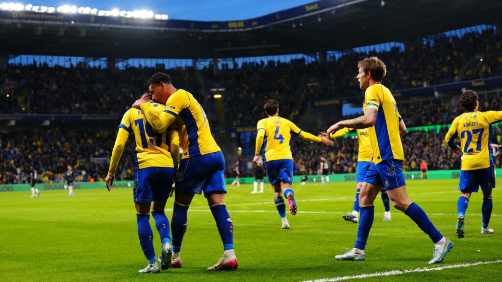 Brøndby-spillerne fejrer en scoring mod Sønderjyske