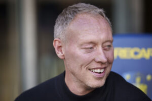 Steve Cooper på Brøndby Stadion.