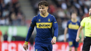 OLti Hyseni under en kamp for Brøndby IF mod FC Nordsjælland