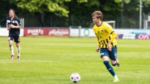 Hjalte Dahl i aktion for Hobro IK mod Aarhus Fremad.