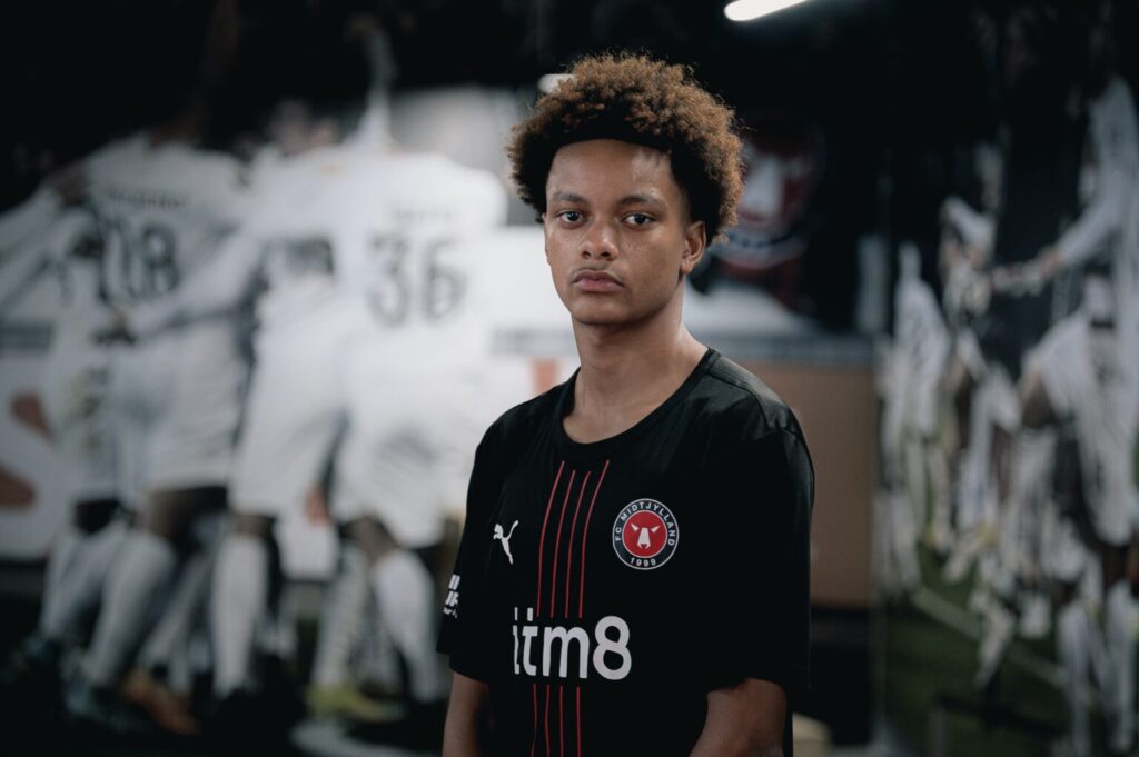 pharrell Kristiansen i FCM-trøje