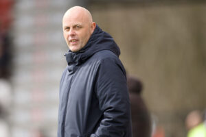 Claus Nørgaard på sidelinjen Vejle Boldklub.